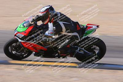 media/Dec-10-2023-SoCal Trackdays (Sun) [[0ce70f5433]]/Turn 9 Inside Set 2 (1115am)/